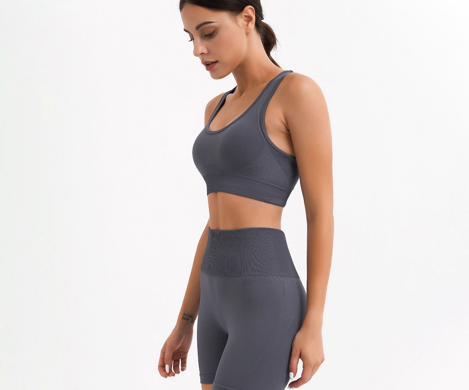 Seamless Bra and Shirts Yoga Set